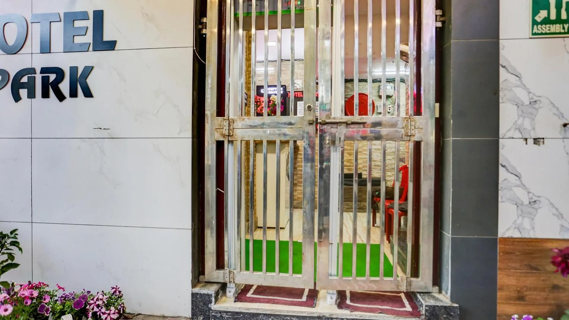 ****  فندق أو واي أو 62660 بإطلالة على المتنزه دلهي الهند